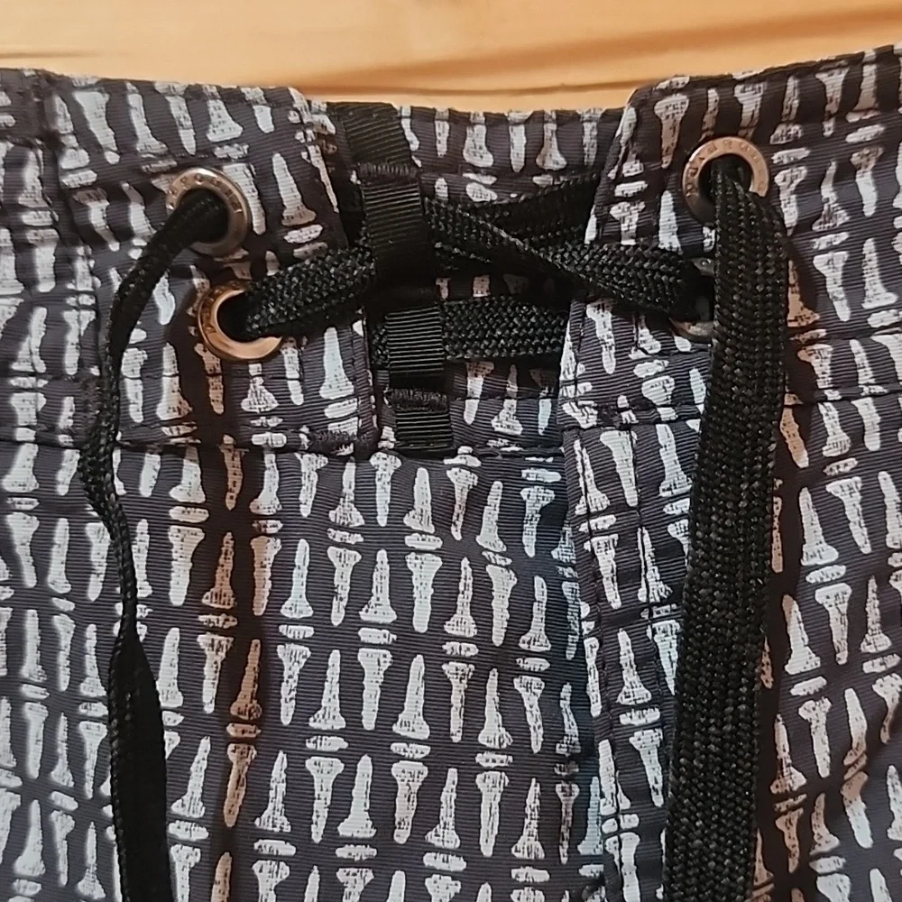 Patagonia Men's Swim Shorts Size 32 NWOT Fossil Print